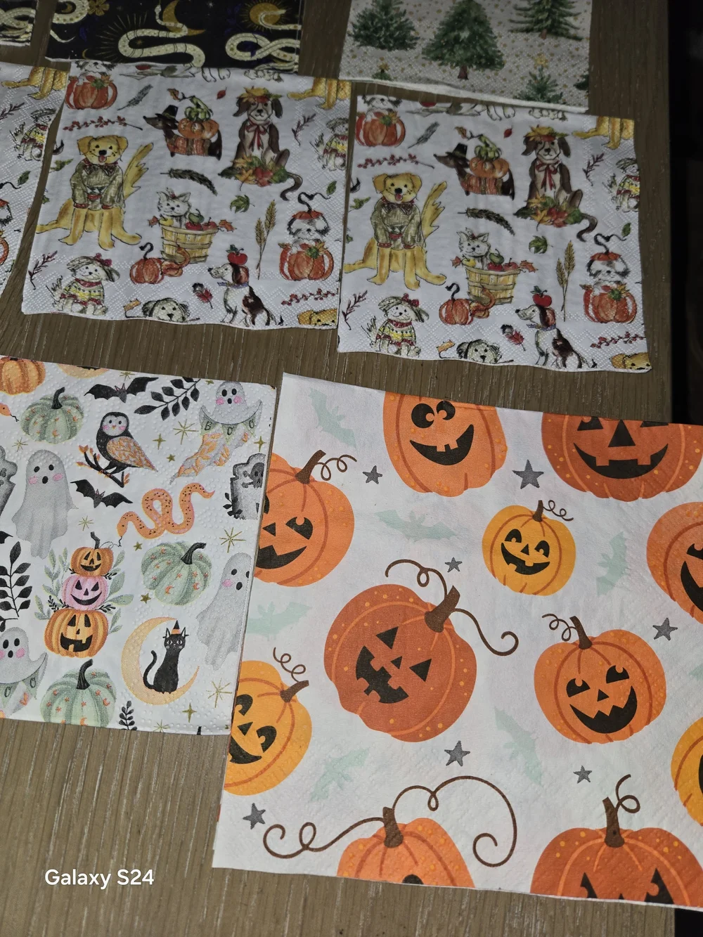 Paper Napkin Lot Of 27 For  Decoupage Halloween Dogs Fall Christmas